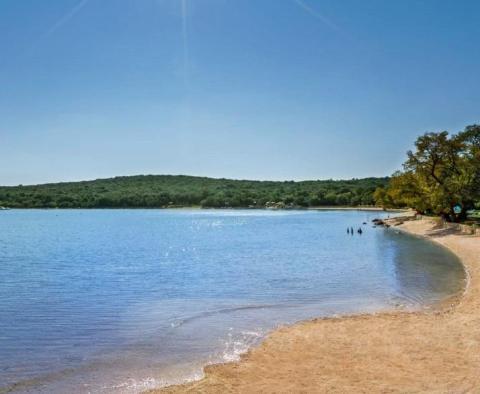 Kleine charmante Villa mit Meerblick, 400 Meter vom Meer entfernt im berühmten Rovinj - foto 26