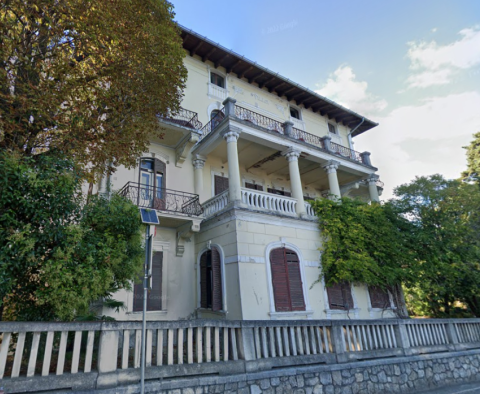 Villa for modernization in Lovran just 20 meters from the sea, with modernization project - pic 4