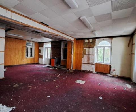 Villa for modernization in Lovran just 20 meters from the sea, with modernization project - pic 40