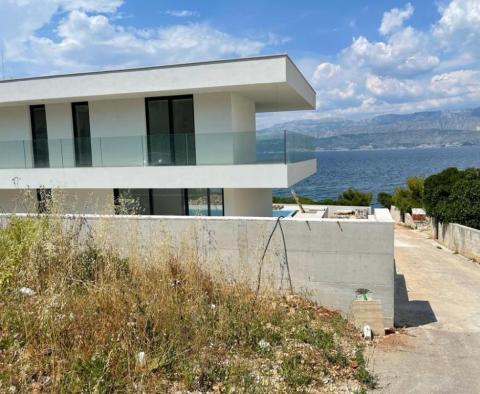 Luxusní vila první linie na prodej na Brači ve Splitské - pic 35