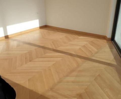 Luxusní vila první linie na prodej na Brači ve Splitské - pic 32