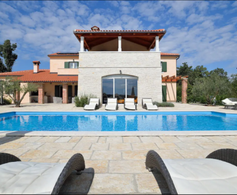 Fabuleuse villa avec piscine à Višnjan, région de Porec 