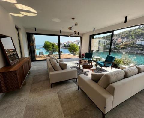 L'une des sept nouvelles villas en bord de mer à vendre dans la région de Sibenik dans une copropriété de luxe fermée - pic 10