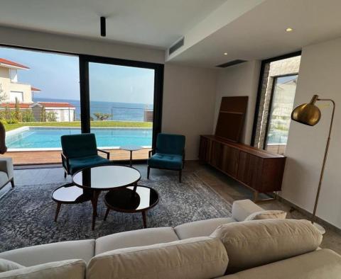 Eladó hét tengerparti új villa egyike Sibenik környékén, egy zárt luxus társasházban - pic 12