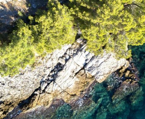 Pozemek na pobřeží pro 2 luxusní vily na Korčule - pic 13