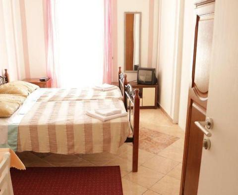 Просторный добротный дом в Каштаньере, Пула, в 2 км от моря - фото 33