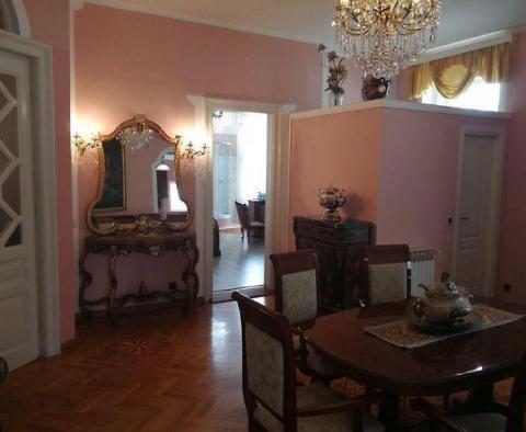 Просторный добротный дом в Каштаньере, Пула, в 2 км от моря - фото 36