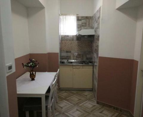 Просторный добротный дом в Каштаньере, Пула, в 2 км от моря - фото 41