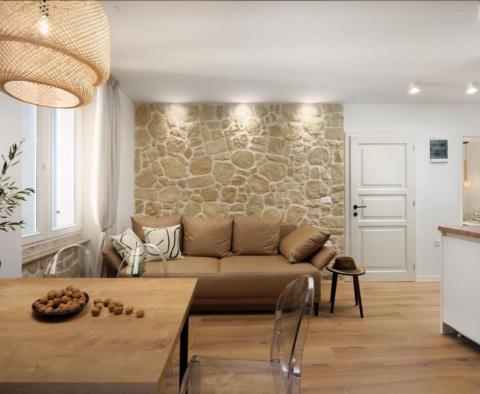 Appartement élégant à vendre à Rovinj, à 300 mètres de la mer - pic 4