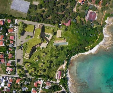 Projet exceptionnel d'hôtels et de villas en bord de mer à Umag, Savudrija au bord de la plage - pic 3