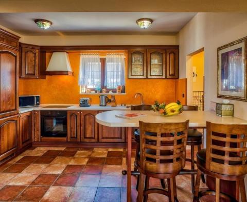 Luxury villa in Medulin 50 meters from the sea - pic 13