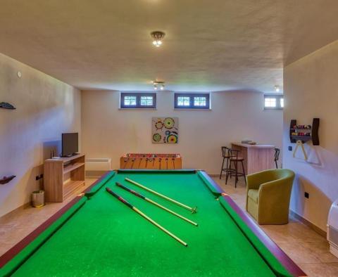 Luxury villa in Medulin 50 meters from the sea - pic 32
