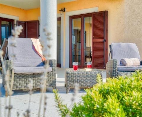 Luxury villa in Medulin 50 meters from the sea - pic 37