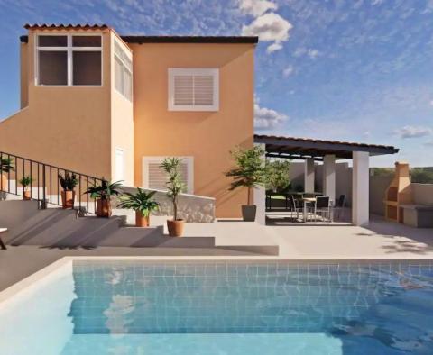 Villa with swimming pool in Barban, super price! 