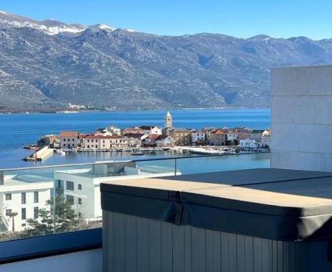 Modern villetta with sea views and swimming pool near Zadar 