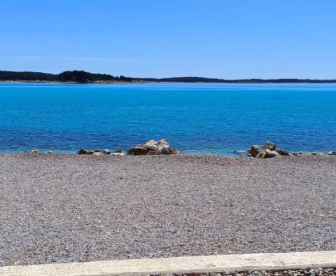 Luxuriöser neuer Komplex in der 2. Meereslinie in Medulin, nur 100 Meter vom Strand entfernt! - foto 25