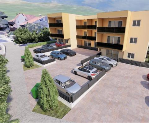 Новые квартиры в Строжанаце недалеко от Сплита - завершение в октябре 2024 г. - фото 2
