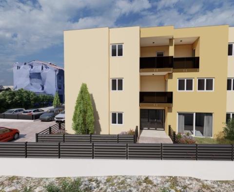Appartements nouvellement construits à Strozanac près de Split - achèvement en octobre 2024 - pic 9