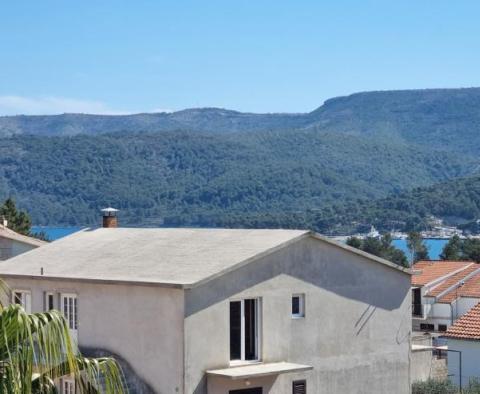 Three story villa with swimming pool, garden and auxiliary object in Starigrad, Hvar island - pic 22