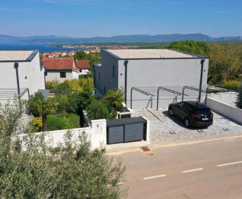 Luxury property in Malinska, with romantic sea views - pic 20