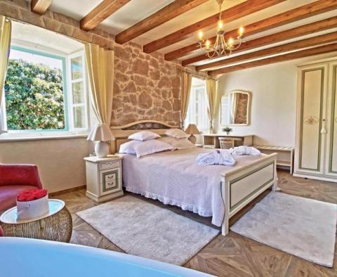 Nádherný 4**** palác na prodej v Cavtatu, pouhých 100 metrů od moře - pic 2