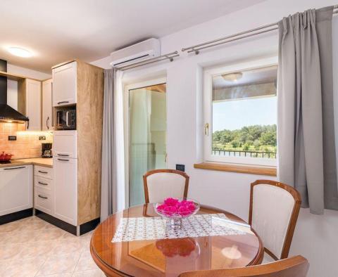 Olasz stílusú tengerparti butikhotel 7 apartmannal Medulinban - pic 67