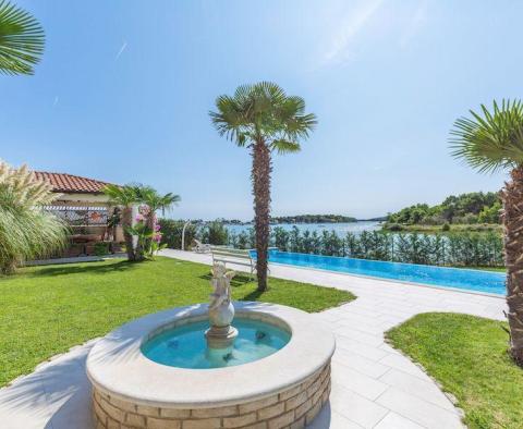 Olasz stílusú tengerparti butikhotel 7 apartmannal Medulinban - pic 90