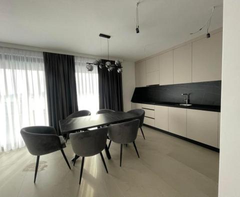 Luxury apartment in Medulin, 190 meters from the sea, with sea views - pic 7