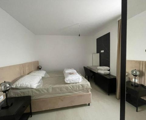 Современная новая меблированная квартира в Медулине, в 190 метрах от моря - фото 14