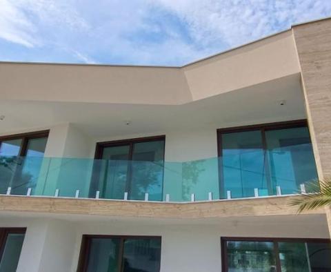 Outstanding new ultra-modern seafront villa in Medulin, right opposite yachting piers - pic 45