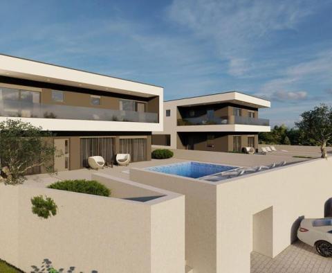 Villa under construction in Svetvinčenat, modern lines - pic 13
