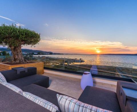 Ultra-modern luxury villa 1st row to the sea in Zadar area 