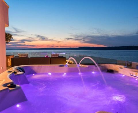 Ultra-modern luxury villa 1st row to the sea in Zadar area - pic 9