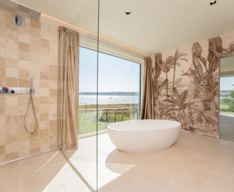 Ultra-modern luxury villa 1st row to the sea in Zadar area - pic 25