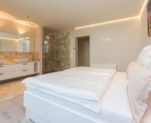 Ultra-modern luxury villa 1st row to the sea in Zadar area - pic 27