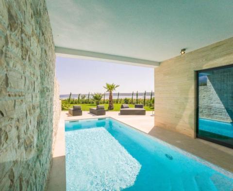 Ultra-modern luxury villa 1st row to the sea in Zadar area - pic 36