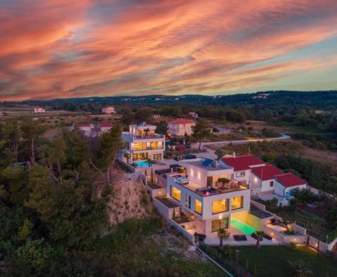 Ultra-modern luxury villa 1st row to the sea in Zadar area - pic 41