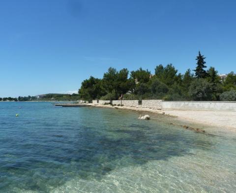 First line land plot in Pirovac, right by the sea - pic 2