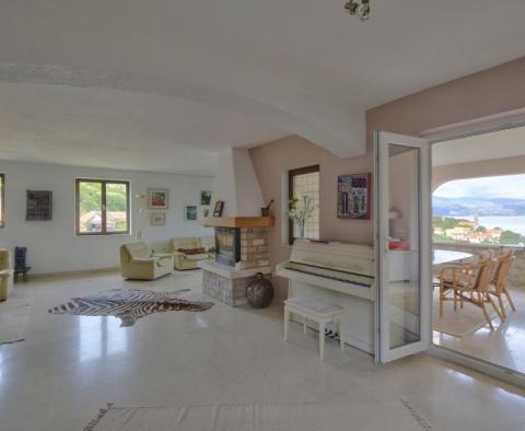Villa zum Verkauf auf der Insel Brac, Splitska - foto 22