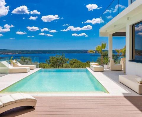 Fantastická nová moderní vila na pobřeží v oblasti Rabac s možností kotvení - pic 7
