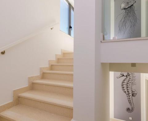 Neue moderne Villa am Stadtrand von Dubrovnik in der ersten Meereslinie, nur 30 Meter vom Strand entfernt - foto 12