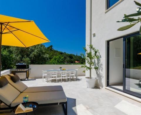 Neue moderne Villa am Stadtrand von Dubrovnik in der ersten Meereslinie, nur 30 Meter vom Strand entfernt - foto 32