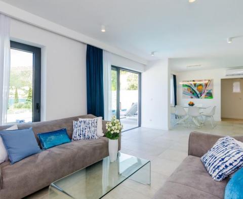 Neue moderne Villa am Stadtrand von Dubrovnik in der ersten Meereslinie, nur 30 Meter vom Strand entfernt - foto 33
