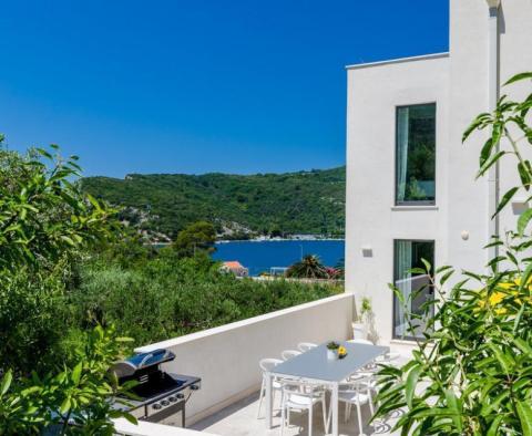 Neue moderne Villa am Stadtrand von Dubrovnik in der ersten Meereslinie, nur 30 Meter vom Strand entfernt - foto 35