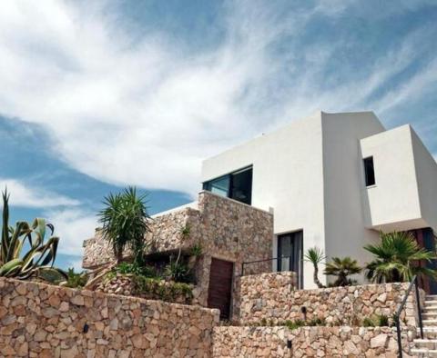 Exceptional modern villa by the sea on Vis island! - pic 56