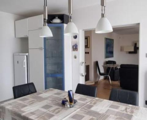 Three-bedroom apartment with swimming pool in Novi Vinodolski, with sea views - pic 10