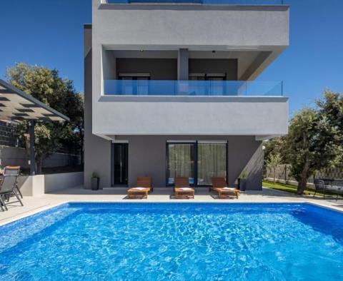Gyönyörű villa eladó Zadar környékén, mindössze 30 méterre a tengertől - pic 5