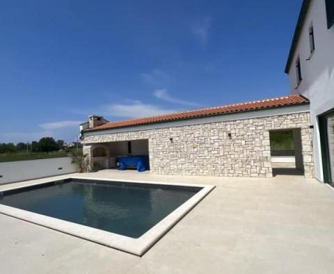 Superbe villa avec piscine dans le quartier de Marcana à 5 km de la mer - pic 5