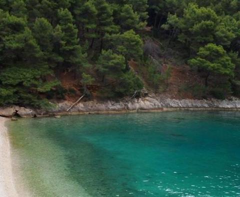 Low price -great seafront land plot of 14 830 m2 on Hvar island! - pic 2