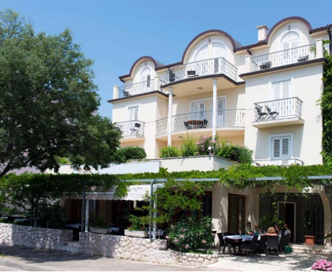 Cosy hotel in Novi Vinodolski just 150 meters from the sea 